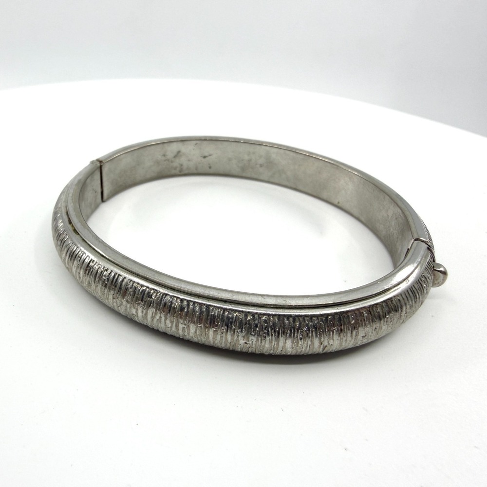 Y2K Silver Tone Textured Hinge Bangle Bracelet - Modern Statement Piece